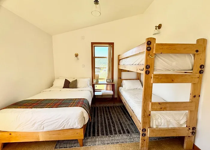 Limantour Lodge