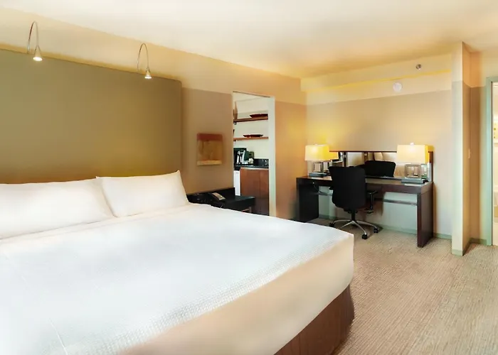 Crowne Plaza - Chicago West Loop By Ihg