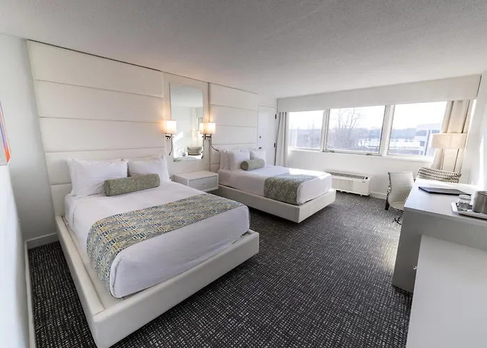 Oyster Point Hotel