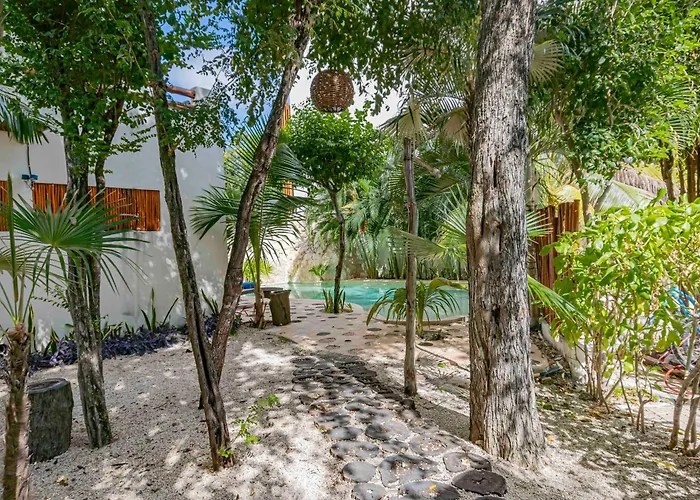 Niik Tulum