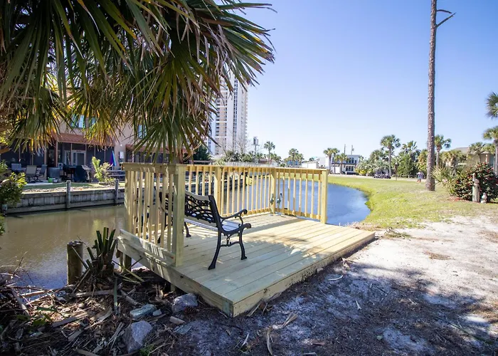 Double Take! Renovated Vacation Home