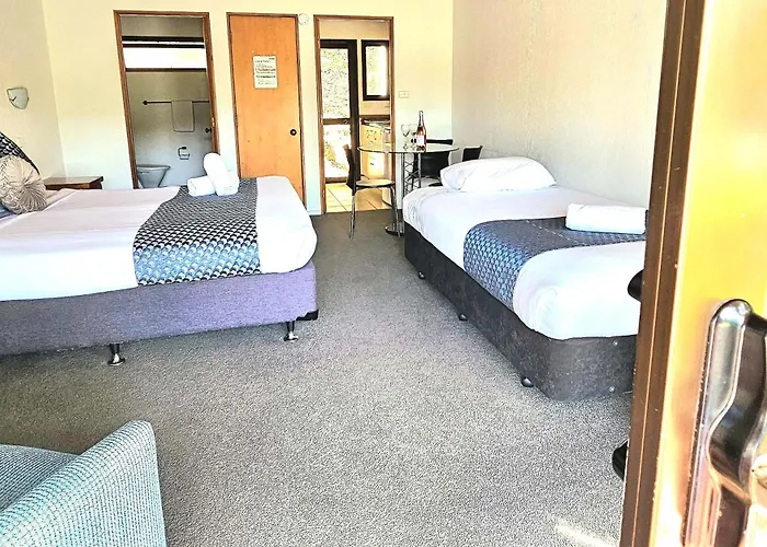 Haruru Falls Retreat