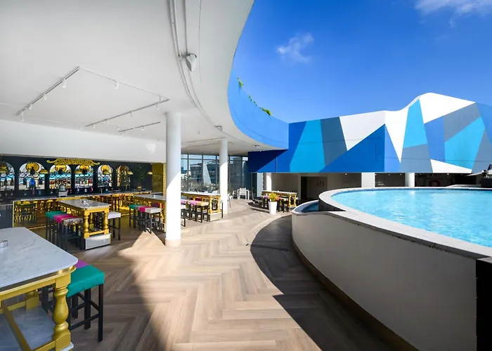 Hotel Sky Sandton