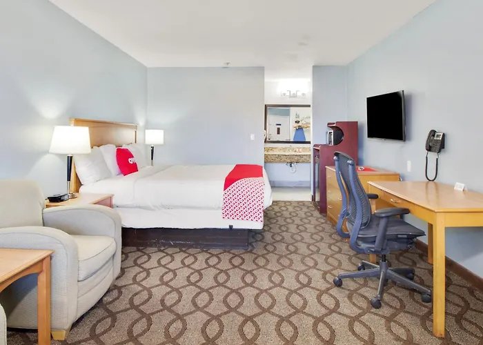 Oyo Hotel Ingleside Tx