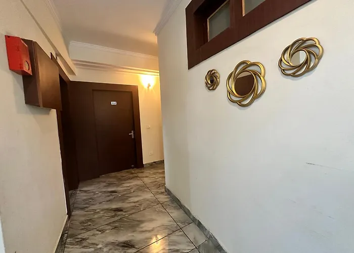 Hotel Clover Inn By Arony Hospitality Dehradun