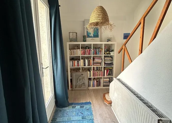 Agreable Maison De Ville Avec Patio