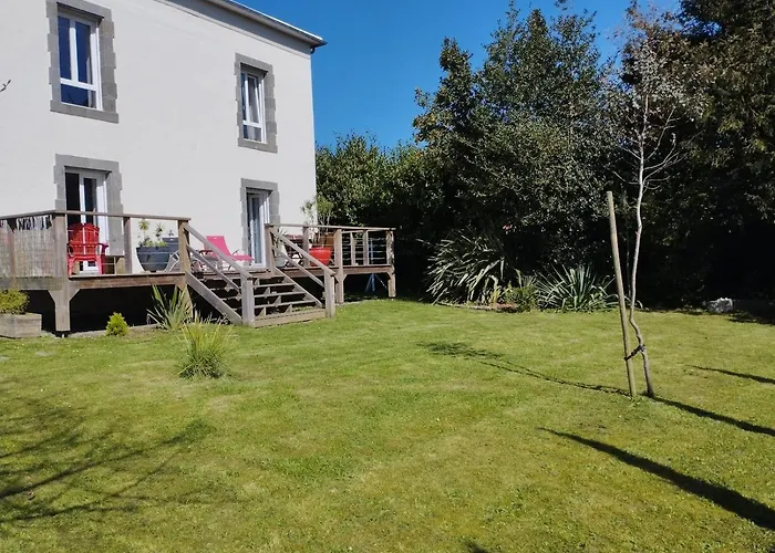 Maison de Kerangall Brest appartement jardin et parking