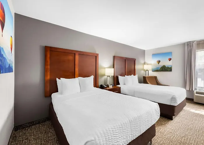 Clarion Pointe Apex - Holly Springs