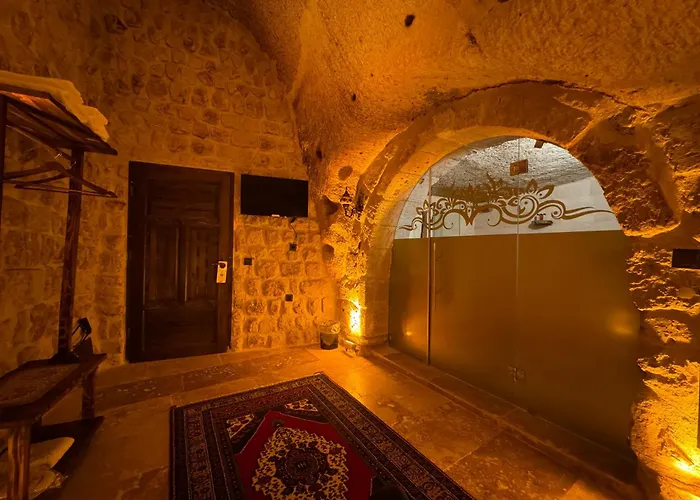 Euphoria Cave House