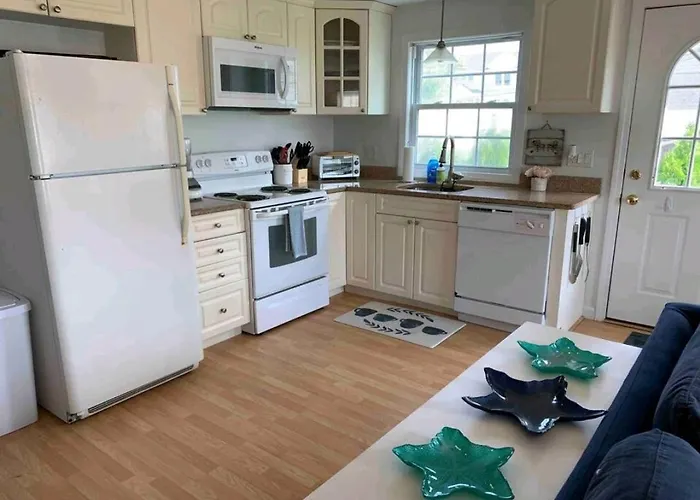 Townhouse A, Ocean Road, Point Judith