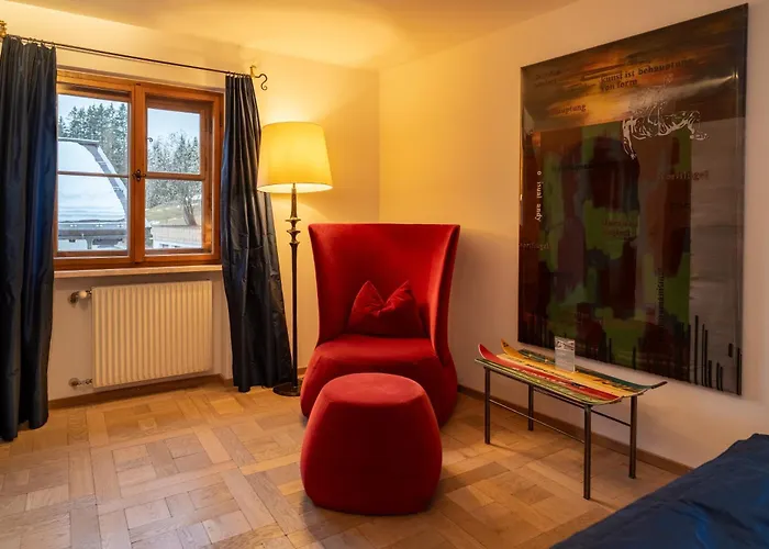 Hinterwies - Ski In / Lodge / Dine