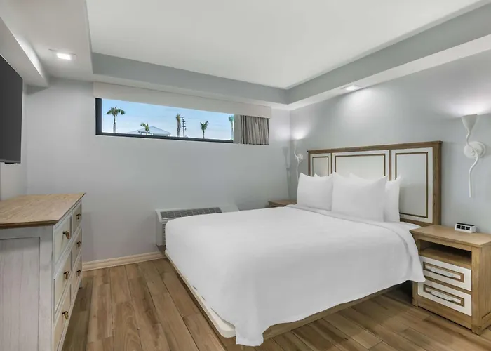 Best Western Plus Beach Resort