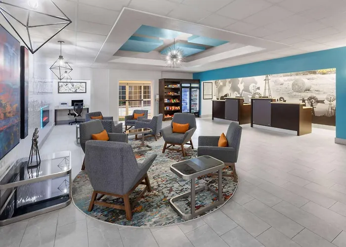 La Quinta By Wyndham Angleton