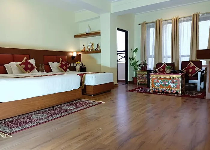 Hotel Zingkham Residency