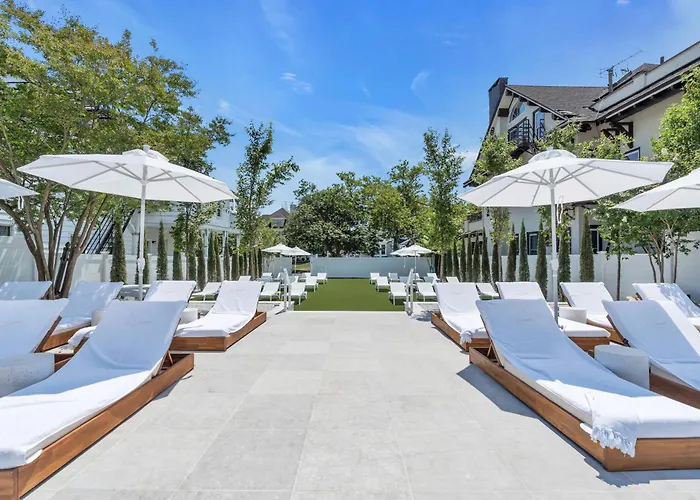 The St Laurent Guest Rooms