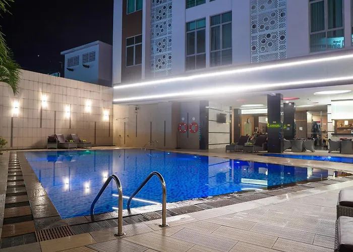 Nagoya Hill Hotel Batam