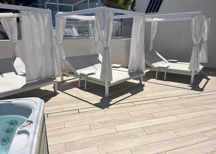 Grand Horizon Luxury Boutique Apartments