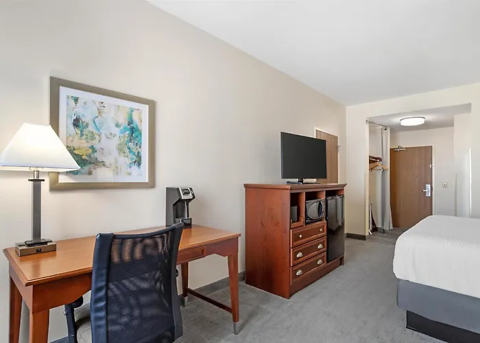 Best Western Plus Executive Hotel & Suites