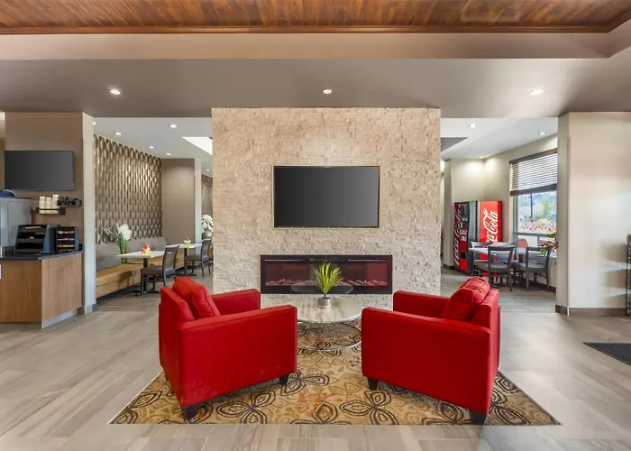 Best Western Plus Hinton Inn & Suites