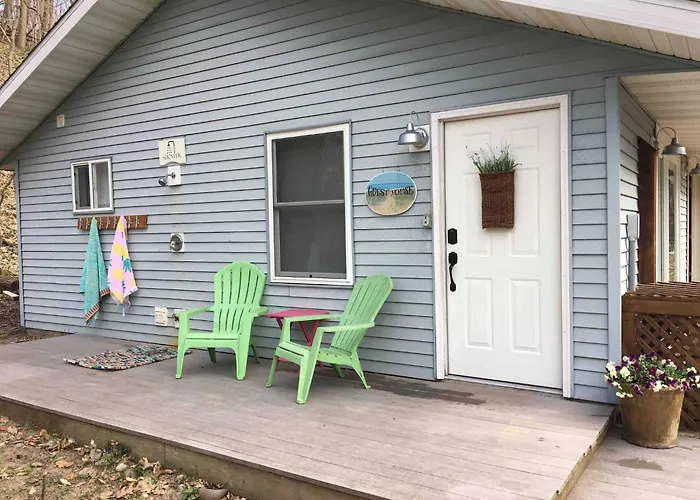 Open All Year! Sleeps 12-Cottage+Guest House