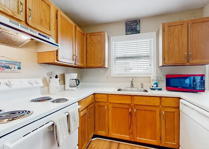 Starboard #16C: Across From Beach, Pool, Deck