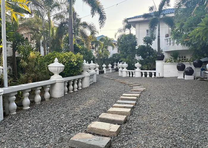 Sjlu San Juan Treasures Beach Resort