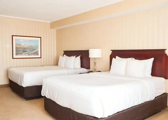 Quality Inn & Suites Charlottetown Downtown