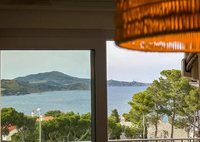 Studio cosy avec terrasse et vue mer imprenable