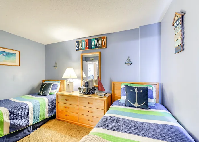 Walk To Indian Beach: Condo W/ Ocean-View Balcony
