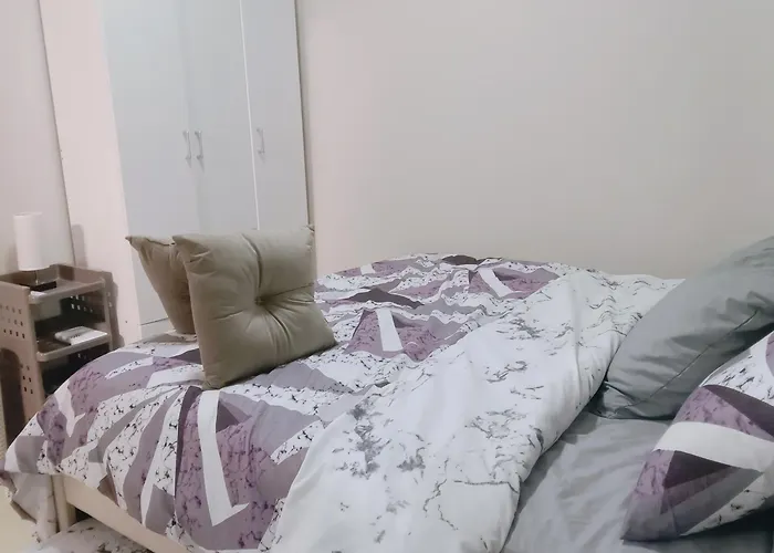Moore Hq 1Bedroom Avida Tower 2