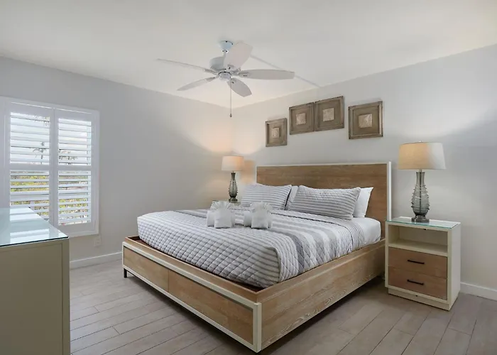 Beach Villa 2325- Captiva Two Bedroom Premier Beachfront Residence