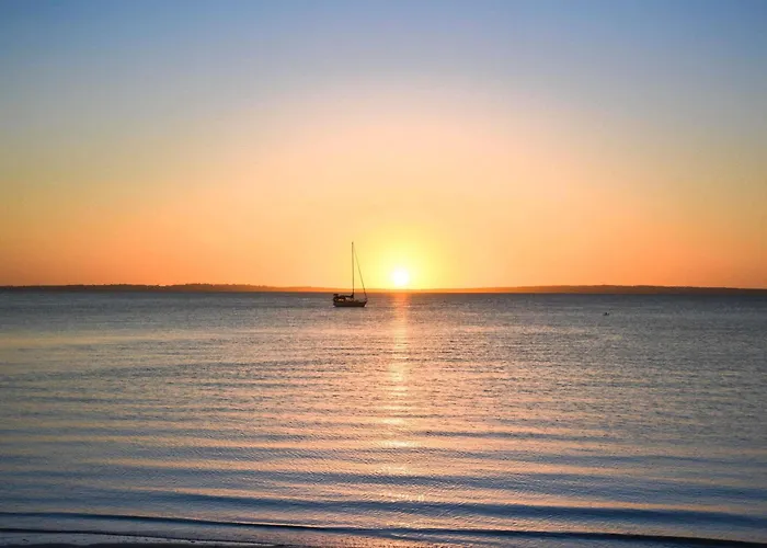 Kingfisher Bay Resort