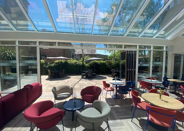 Holiday Inn Express Windsor By Ihg