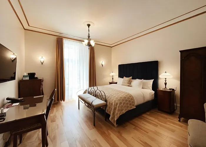 Hotel Manoir D'Auteuil