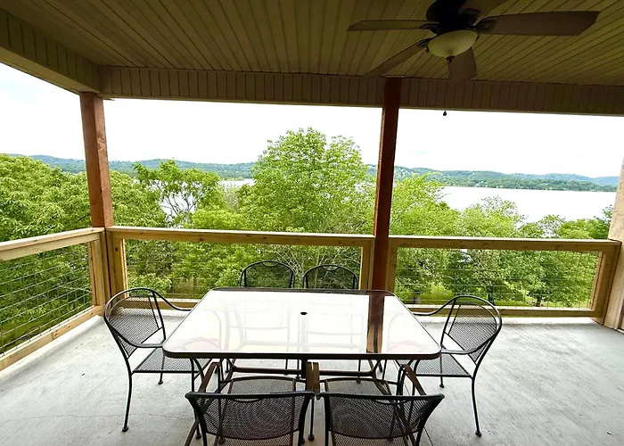 Lakefront And Lake View Condo On Indian Point