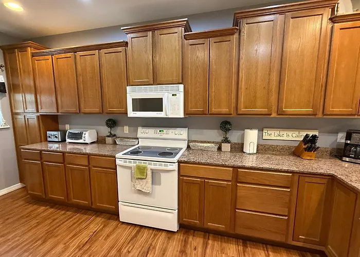 Lakefront And Lake View Condo On Indian Point