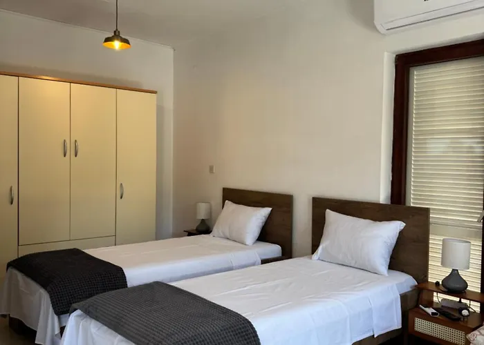 Private Studio Apartment With A Garden And A Terrace