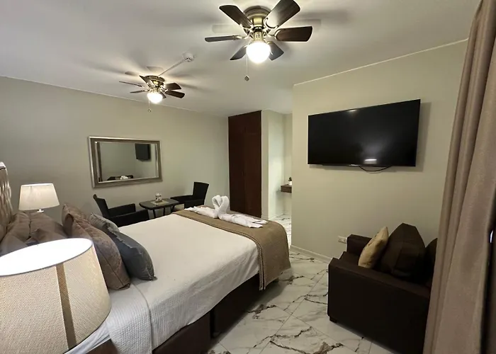 Solis Dies Hotel