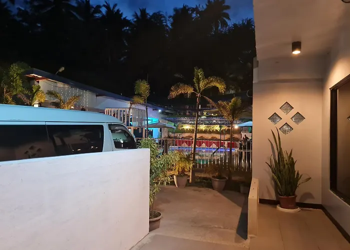 Hideaways Restobar And Resort