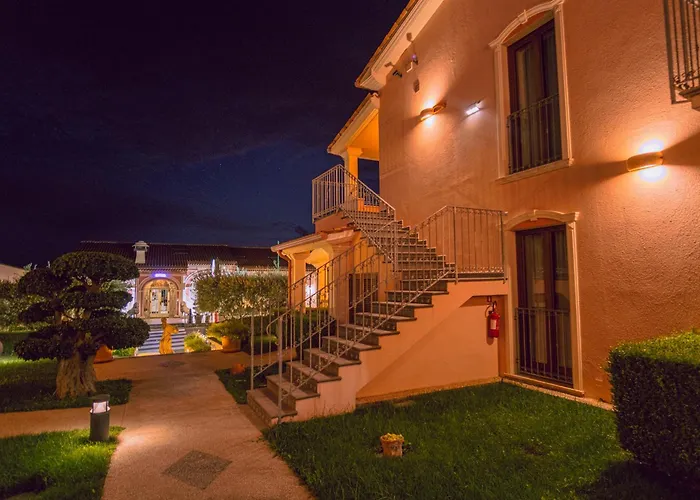 Hotel Ristorante Borgo La Tana