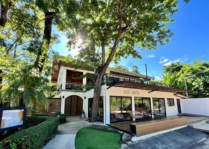 Hotel Cantarana