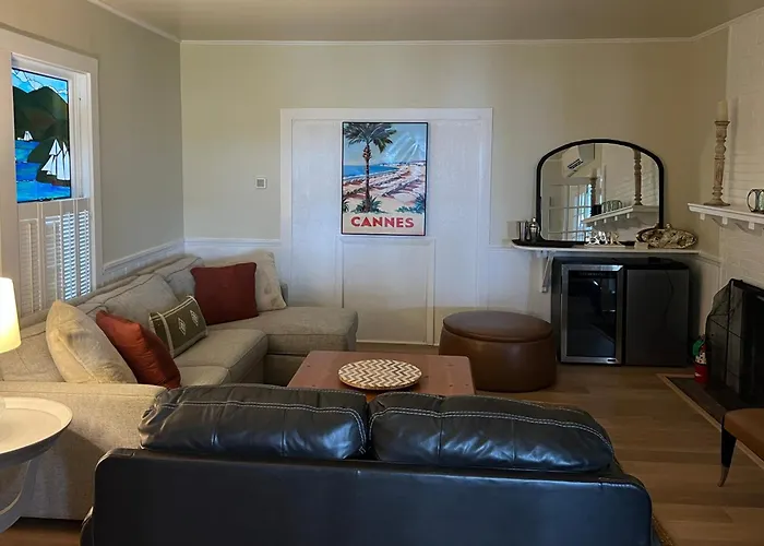 High Tide Inn On The Ocean, Motel And Cottages