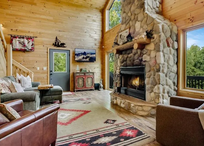 Lake And Trails Lodge Lake Access Sleeps 23