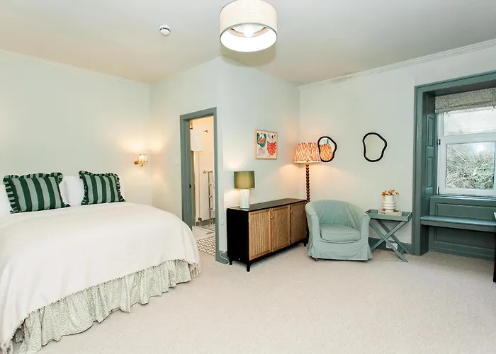 Torr House Hotel