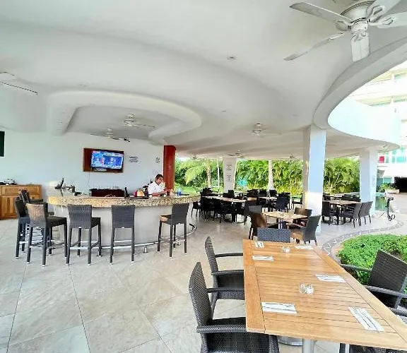 Oceanfront Condo In Ixtapa, Zihuatanejo