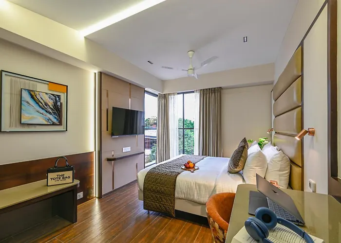 Hotel Grand Girdhar Premier