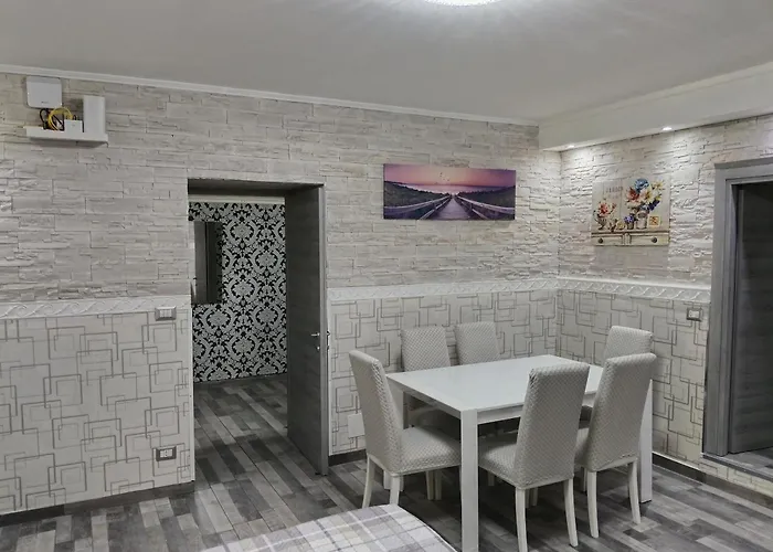 Tiva' Holiday House
