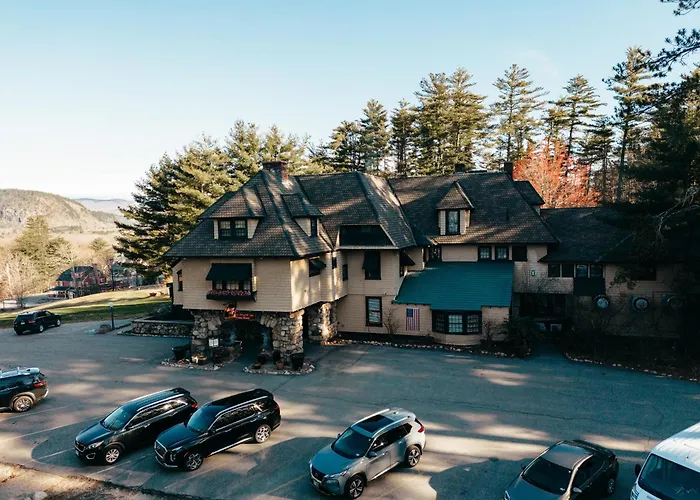 Stonehurst Manor Breakfast & Dinner Included