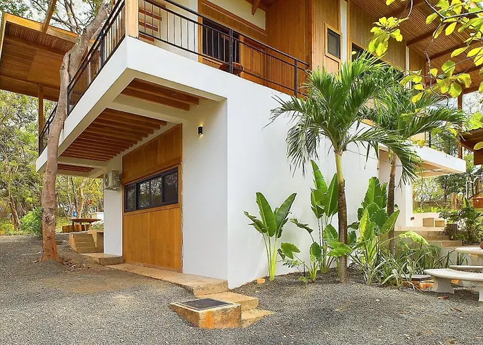 Casa Cadejo- Incredible Surf House In Playa Grande