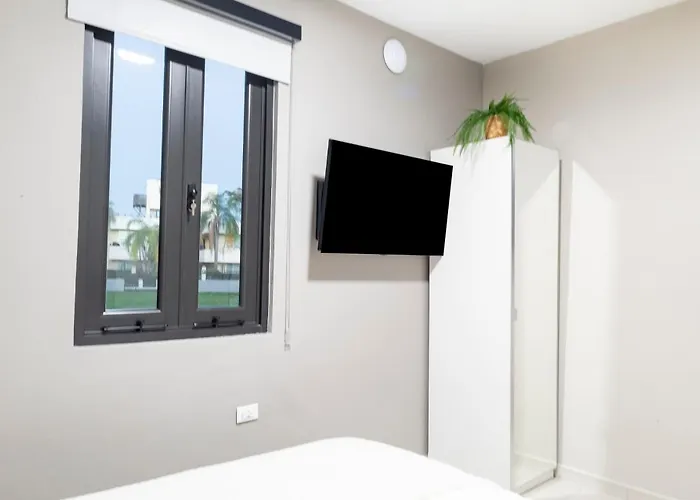 Aqua Villas Del Mar Apt 6 - 1 Bedroom Ada-Accessible Beachfront Oasis